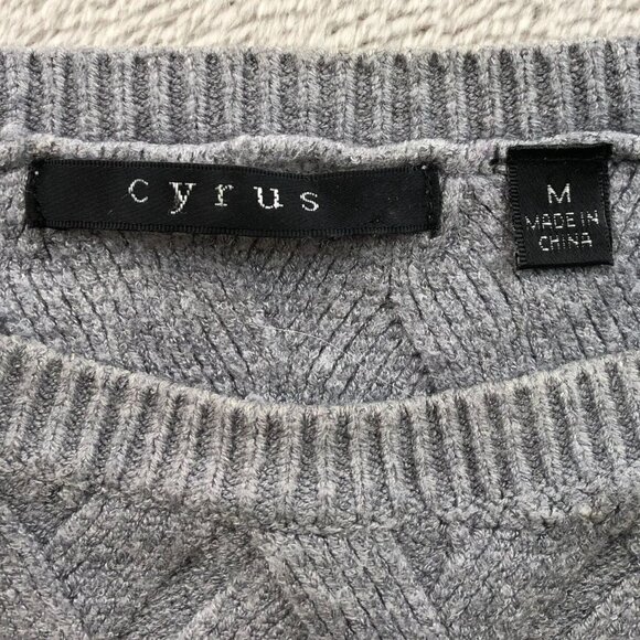 Cyrus Womens Sweater Medium Textured Long Sleeve Gray Chevron Knit Cozy Casual - Picture 6 of 10